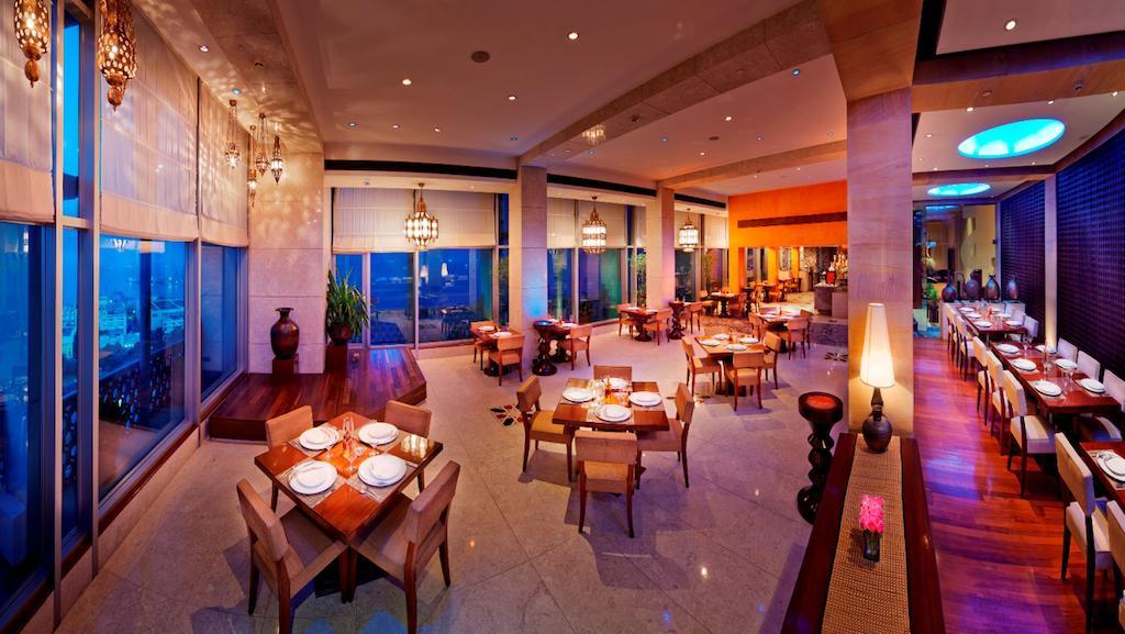 The Taj Mahal Tower, Mumbai Hotel Buitenkant foto The restaurant