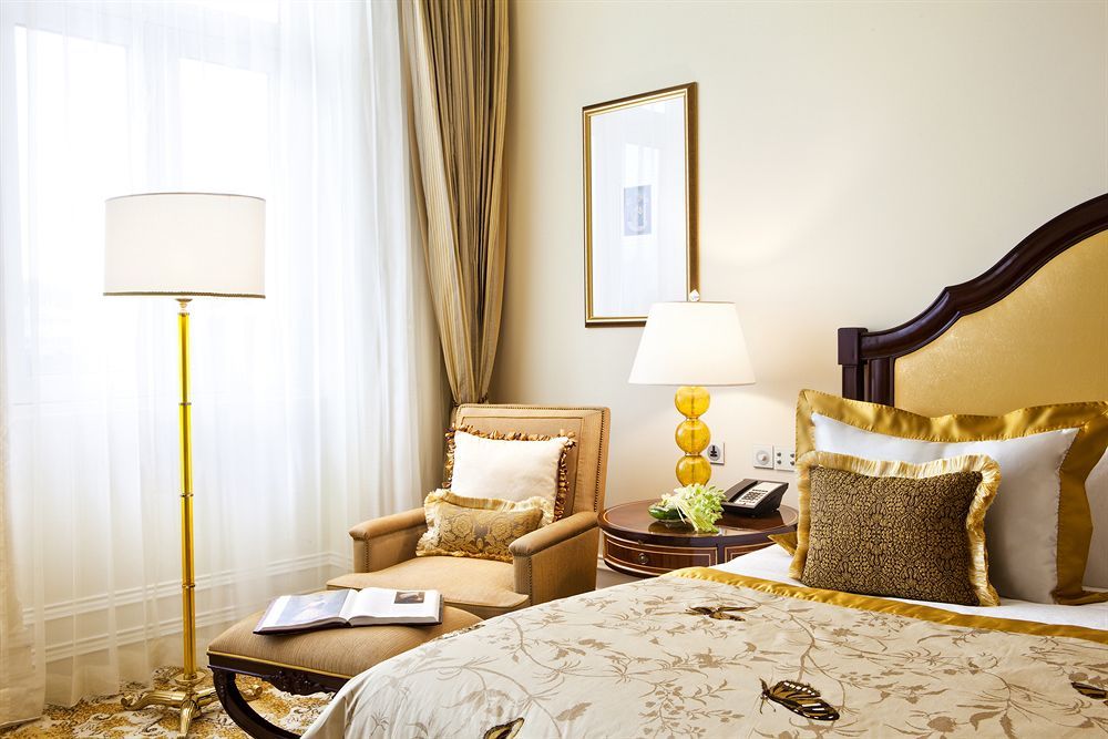 The Taj Mahal Tower, Mumbai Hotel Buitenkant foto A bedroom at the Imperial Hotel